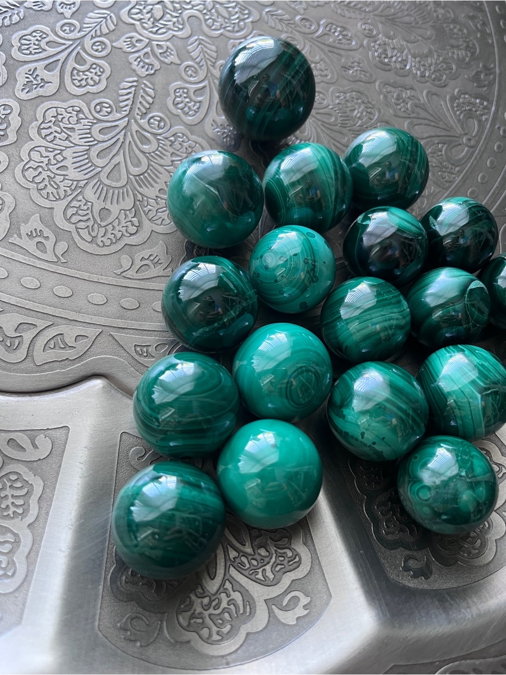 Malachite sphere - Picture 4 of 5